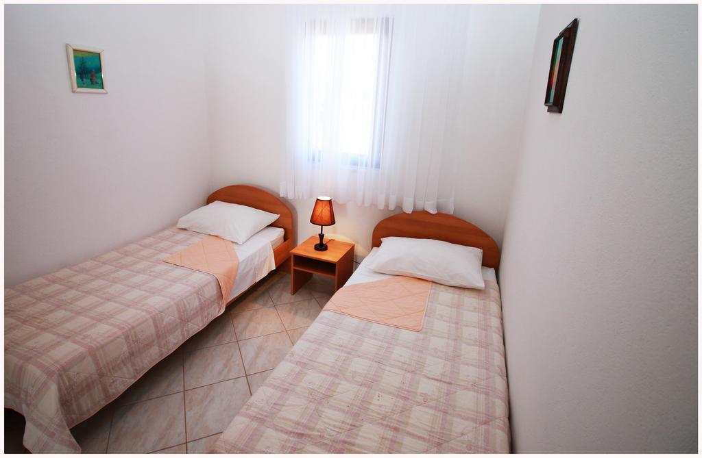 Apartment Benjamin Рогозница Екстериор снимка