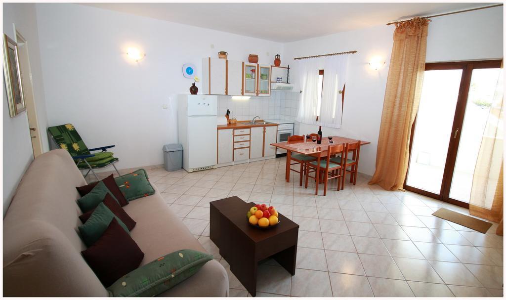 Apartment Benjamin Рогозница Екстериор снимка
